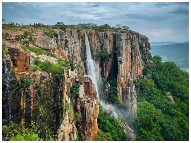 Shishupal Parvat: शिशुपाल पर्वत का नजारा Shishupal Parvat: शिशुपाल पर्वत का नजारा