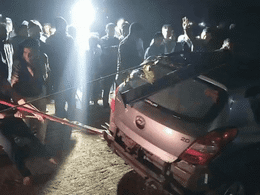 रेलिंग तोड़कर नहर में गिरी कार, देखते-देखते 3 की मौत, हादसे की वजह क्या? देखें तस्वीरें &nbsp;&nbsp;