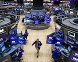 US Stock Rebound Stalls As Conflict With Iran Zaps Risk Appetite