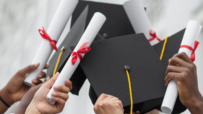 IIT और IIIT में क्या अंतर होता है? जानें किसमें कब मिलता है एडमिशन