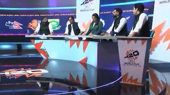 Hafeez In Heated Exchange With Pak Great After Loss, Ugly Spat Goes Viral