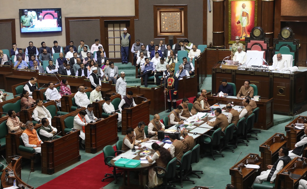 6 Stanzas, Slogans, Storm: Madhya Pradesh's Budget Session Begins