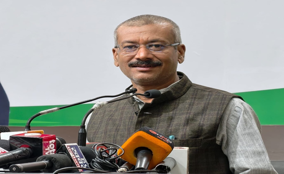 CG News: शिकारियों के सामाजिक बहिष्कार का फैसला; वन विभाग का आदेश विवादों में, कांग्रेस ने बताया तुगलकी फरमान