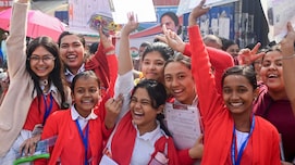 CBSE बोर्ड परीक्षाओं की आज से शुरुआत, छात्रों को इतने बजे के बाद नहीं मिलेगी एंट्री