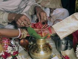 सबको चौंकाने वाला बाल विवाह: 36 साल का दूल्हा, 16 साल की दुल्हन, पिता जेल में, मां प्रेमी संग भागी