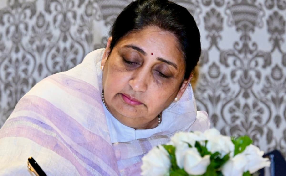 Baramati Bypoll: Congress Withdraws Candidate, Sunetra Pawar To Win Unopposed