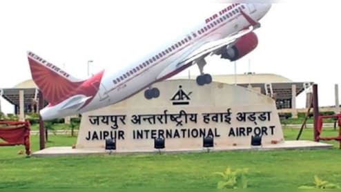 खराब मौसम के चलते 11 उड़ानें जयपुर डायवर्ट, दिल्ली में नहीं हो पाई लैंडिंग