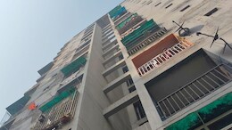 Family Heard Minor Sisters Jump From 9th Floor, Couldn't Break Door In Time