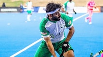 Pak Suffers Huge Embarrassment As National Hockey Team Spends Hours On Road