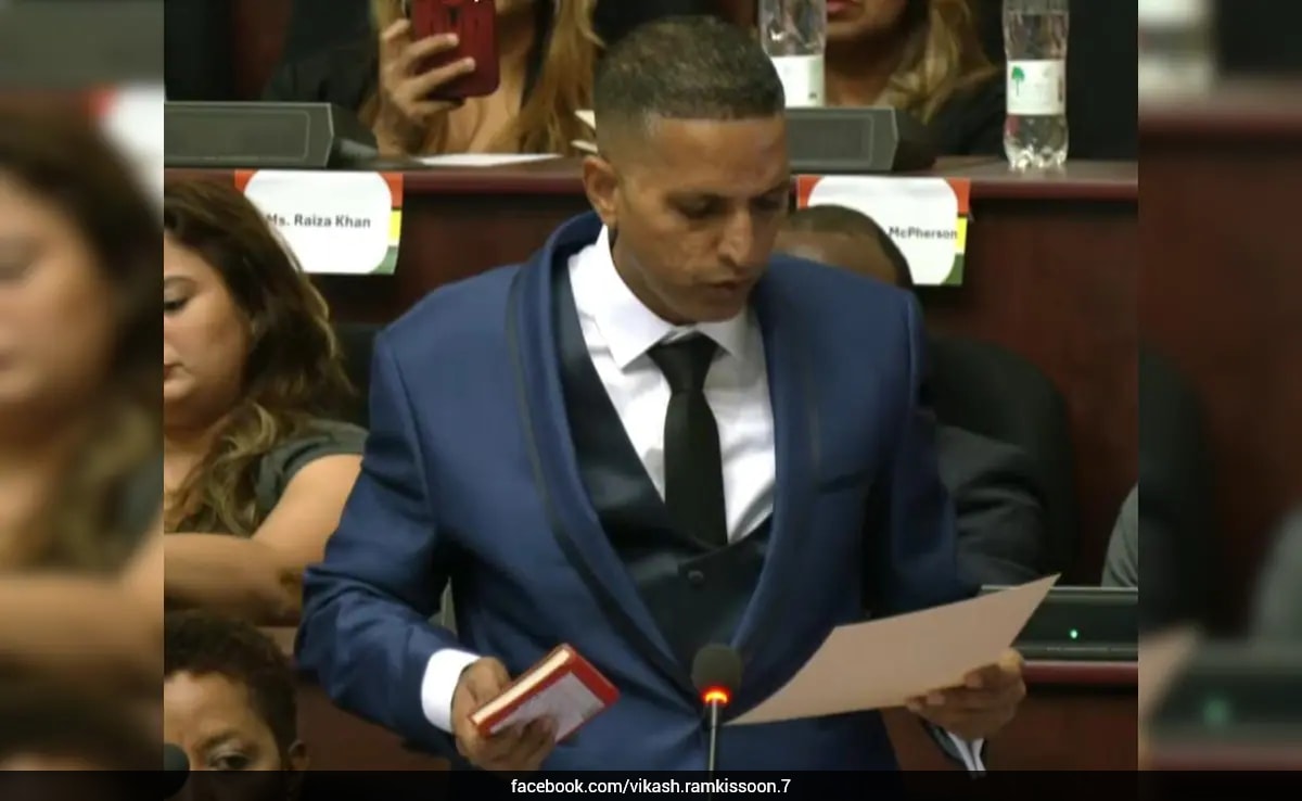 Watch Guyana Politician Silences Critics With Fluent Hindi Speech In
