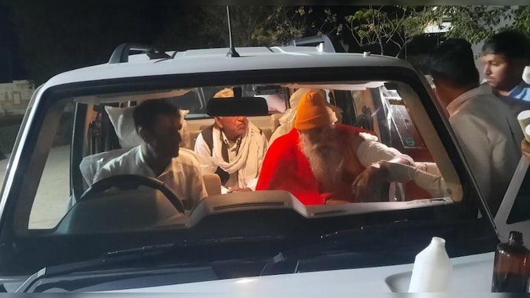 मुकाम मठ के पीठाधीश्वर स्वामी रामानंद महाराज की गाड़ी पलटी, CM भजनलाल शर्मा से म&zwj;िलकर आ रहे थे वापस&nbsp;