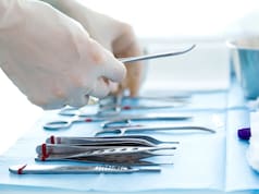 14 महीने की बच्ची के गले में फंस गई थी आधा इंच चौड़ी स्प्रिंग, एम्स के डॉक्टरों ने ऐसे किया चमत्कार