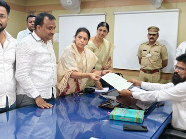 Pimpri Chinchwad Mayor Election :पिंपरी चिंचवडमध्ये मोठी उलथापालथ, भाजपामधील नाराजी उघड, तर ऐनवेळी राष्ट्रवादीची एन्ट्री!