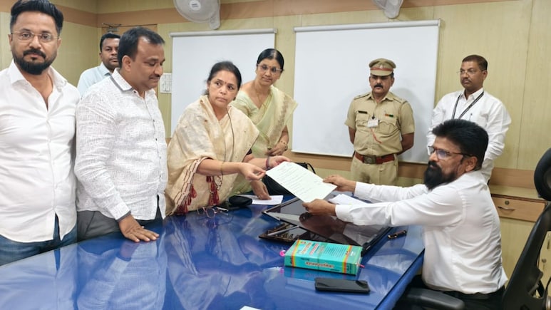 Pimpri Chinchwad Mayor  :पिंपरी चिंचवडमध्ये मोठी उलथापालथ, भाजपामधील नाराजी उघड, तर ऐनवेळी NCP ची एन्ट्री