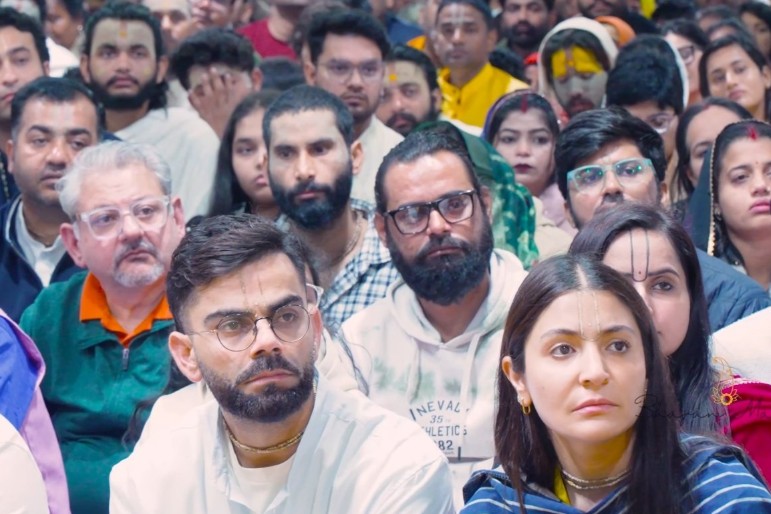 Viral: Anushka And Virat Visit Premanand Ji Maharaj After Son Akaay's Birthday Viral: Anushka And Virat Visit Premanand Ji Maharaj After Son Akaay's Birthday