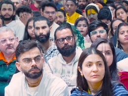 Viral: Anushka Sharma And Virat Kohli Seek Blessings From Premanand Ji Maharaj After Son Akaay's Birthday