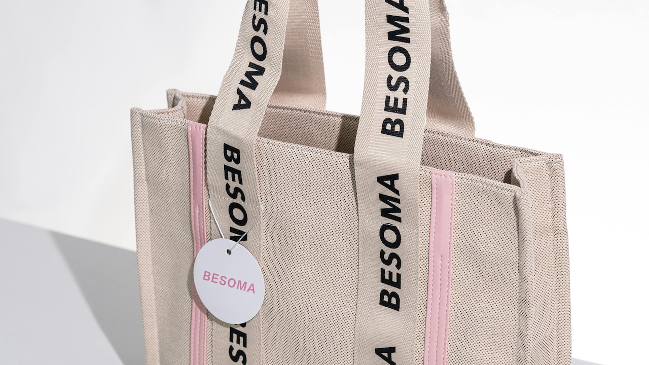 Canvas Or Faux Leather Totes? Find Out Which Bag Material Lasts Longer With Daily Use