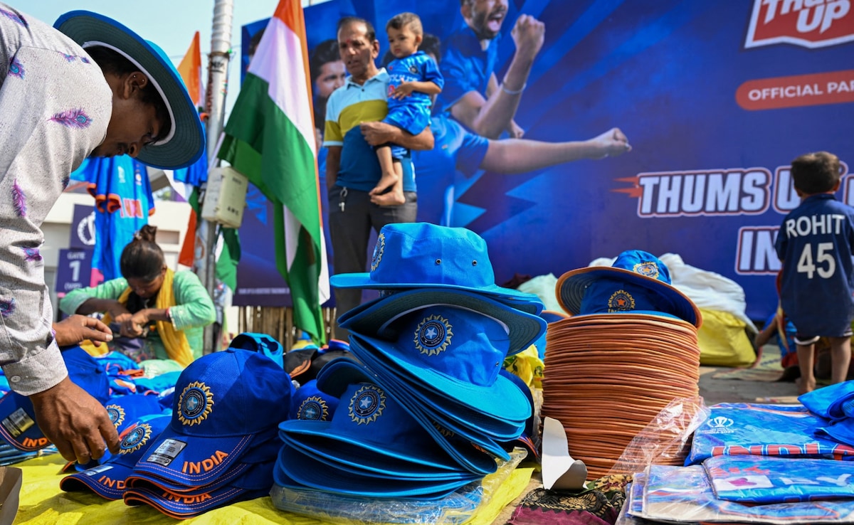 "Higher Demand Than Ever Before": India vs Pakistan Clash Triggers Merchandise Boom In Karachi