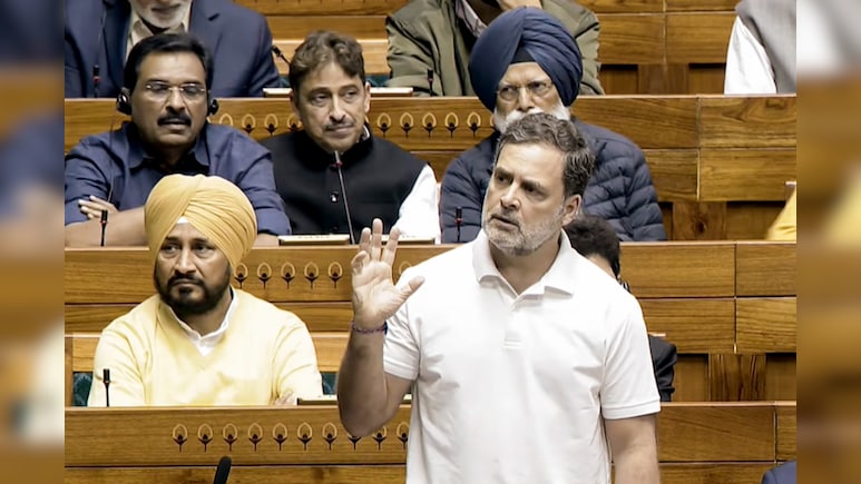 राहुल गांधी के खिलाफ आया विशेषाधिकार हनन प्रस्ताव तो जा सकती है सदस्यता, इंदिरा गांधी के साथ भी हुआ था कुछ ऐसा