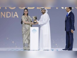 इस भारतीय महिला टीचर ने लहराया विश्व में परचम, दुनियाभर के अध्यापकों को पछाड़ जीता ये अवार्ड, मिला करोड़ों का इनाम