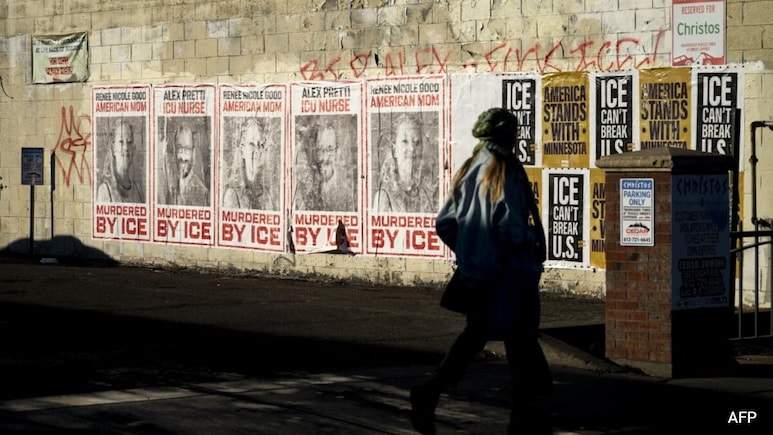 For 1st Time Since 1929, More Americans Left US Than New Residents Moved In