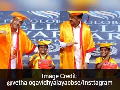 Tamil Nadu Principal Imitates Student Doing Allu Arjun's Pushpa Raj Pose, Wins Hearts Online