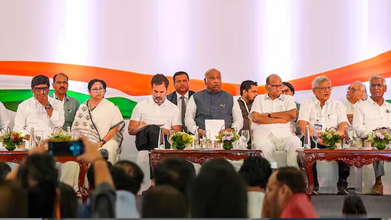 Tensions Rise In INDIA Bloc As Sena UBT's Mouthpiece Saamna Questions Congress Leadership