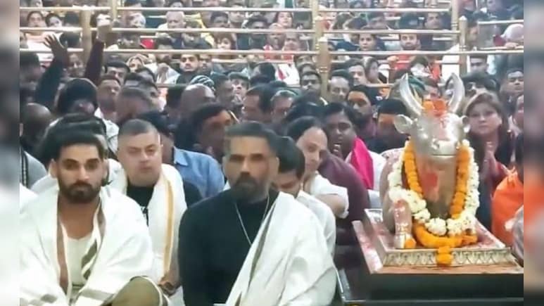 'बार्डर 2' के सफल होने पर महाकाल को धन्यवाद देने पहुंचे एक्टर सुनील शेट्टी, कहा- 'बाबा का बुलावा आया'