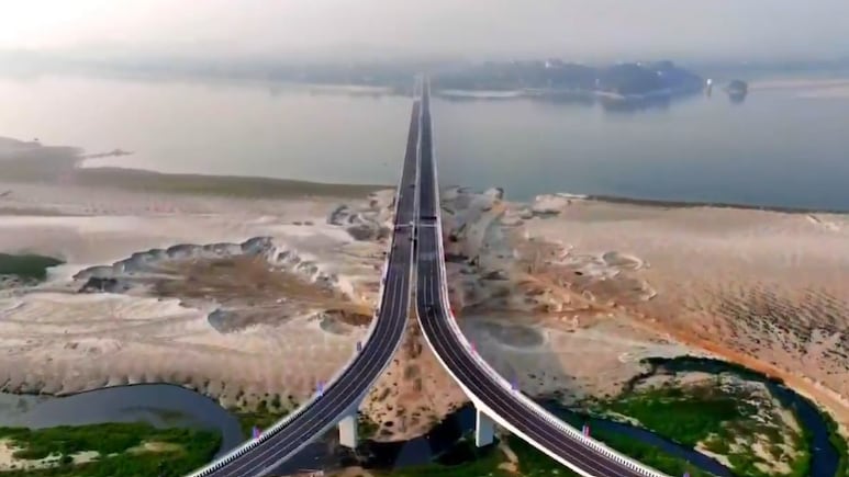6 लेन, 1.24 Km लंबा... ब्रह्मपुत्र पर बना ये शानदार पुल बदलेगा पूर्वोत्&zwj;तर की तस्&zwj;वीर