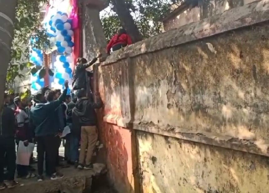 Latest and Breaking News on NDTV Latest and Breaking News on NDTV