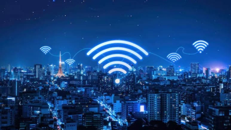 WiFi health effects: रात्री मोबाईल इंटरनेट आणि Wi-Fi बंद करावे की नाही? शास्त्रज्ञांनी सांगितली खरी माहिती