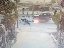 On Camera, Thar Drags Burning Motorcycle For 7 km In Noida Highway Escape