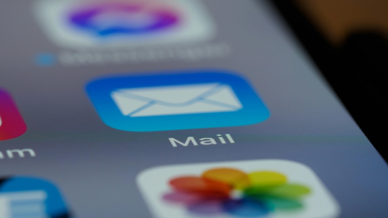 How An E-mail Glitch Exposed A $90 Billion Russian Oil Smuggling Ring