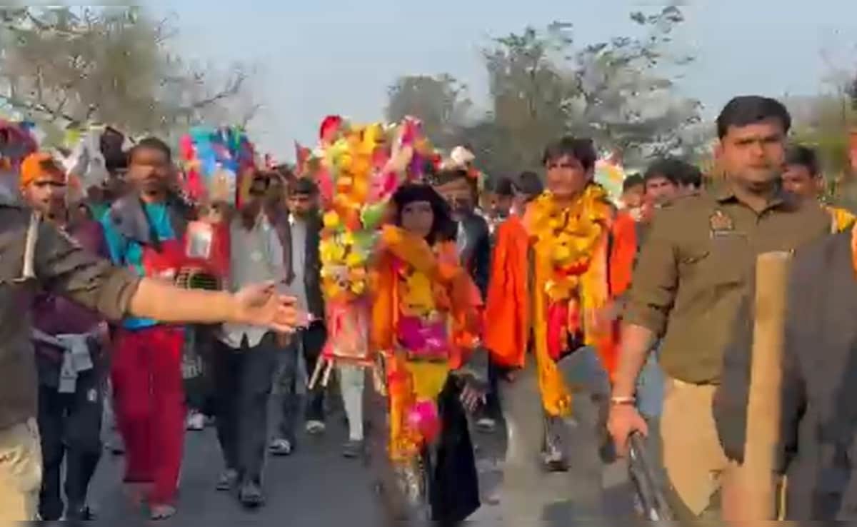 बुर्का पहन हरिद्वार से लाईं कांवड़, ये हैं संभल की शिवभक्‍त तमन्‍ना मलिक