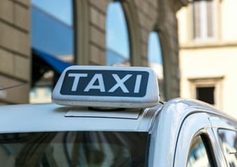 भारत की पहली सहकारी राइड ऐप Bharat Taxi आज हो रही लॉन्च, Ola और Uber यूजर्स पर कैसे होगा असर