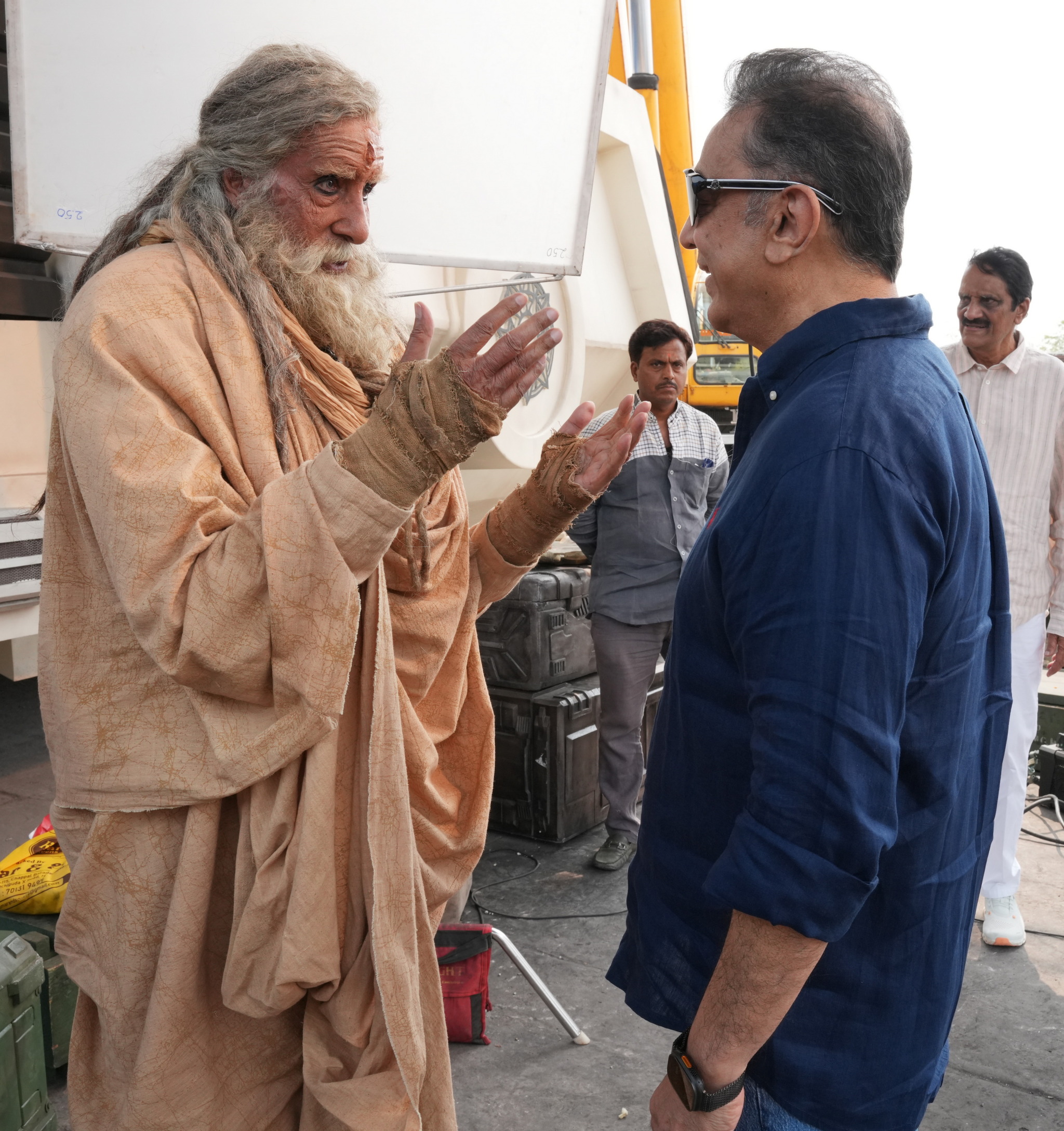 Pics: Amitabh Bachchan Reunites With Kamal Haasan After 40 Years On <i>Kalki 2</i> Set