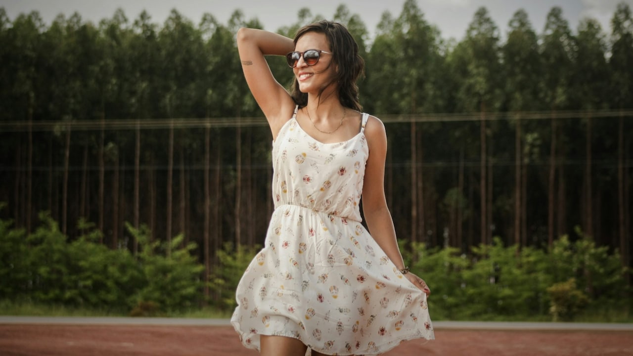 Find the right dress neckline for your body type