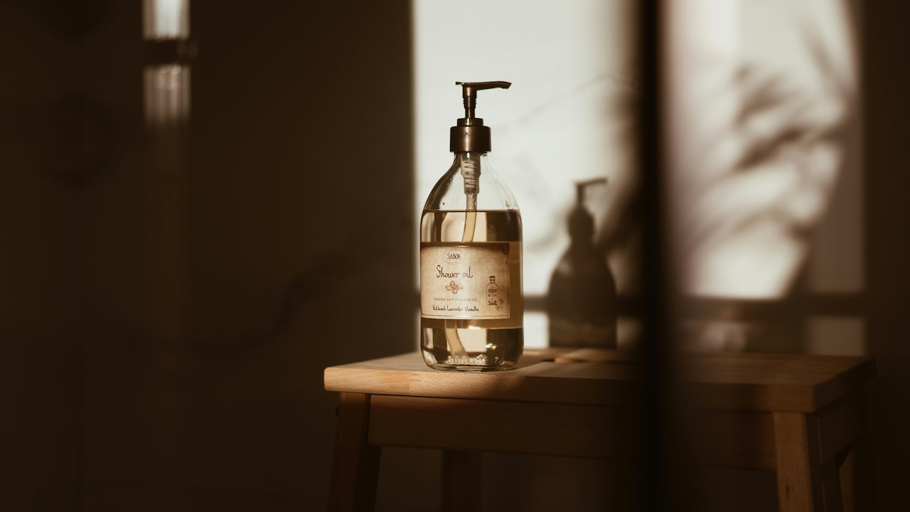 Best Hydrating Shower Gels Under Rs. 700 with Refreshing Fragrance for Soft, Clean Skin Best Hydrating Shower Gels Under Rs. 700 with Refreshing Fragrance for Soft, Clean Skin