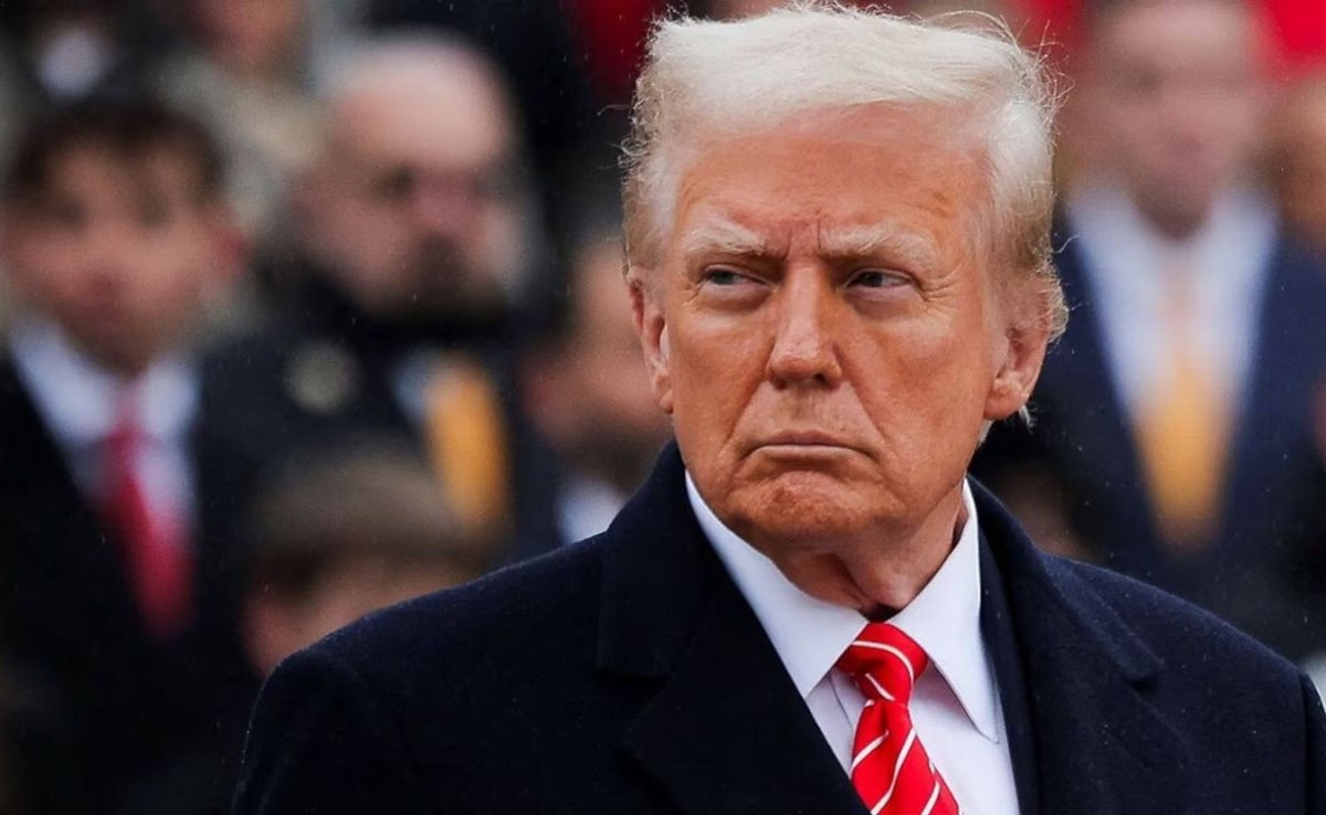 Trump Was In A Meeting During Top Court Tariff Setback. How He Reacted