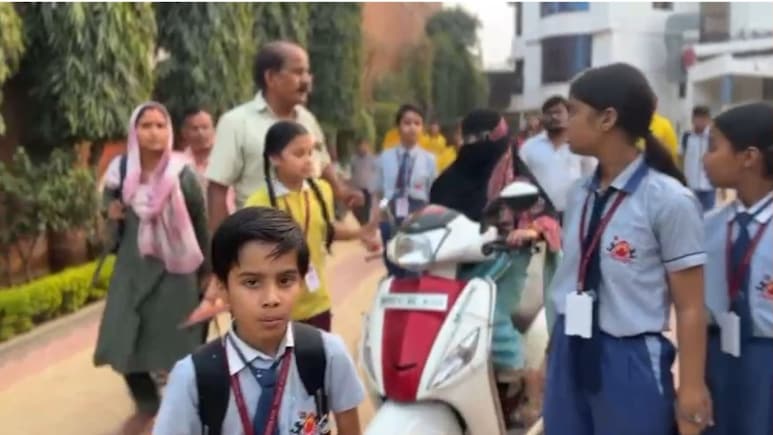 5वीं बोर्ड परीक्षा में गड़बड़ी मामले में एक्शन: डॉन बॉस्को पब्लिक स्कूल के प्राचार्य को नोटिस, बच्चों को दिए गए थे दो अलग-अलग पेपर