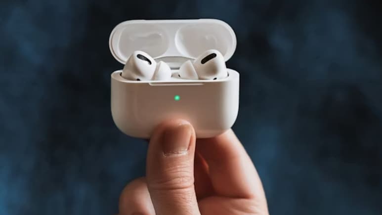 Apple का बड़ा सरप्राइज! AirPods Pro में आ सकता है छुपा हुआ कैमरा, जानिए कब और कैसे