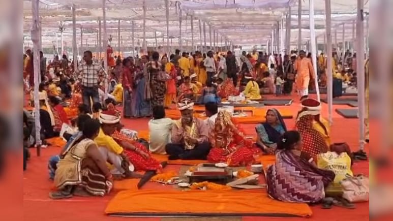 छत्तीसगढ़ में शादी के बंधन में बंधे 6,412 जोड़े! गोल्डन बुक ऑफ वर्ल्ड रिकॉर्ड में दर्ज हुआ सामूहिक विवाह&nbsp;