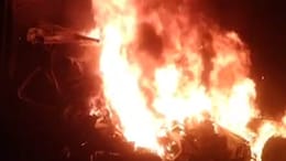 बहरोड़ में हाईवे पर ट्रेलर से टक्कर के बाद ट्रोले में लगी आग, ड्राइवर जिंदा जला