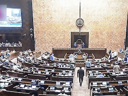 संसद LIVE: विपक्ष के हंगामे के बीच आज फिर संसद में गहमागहमी के आसार, लोकसभा में ओम बिरला के खिलाफ अविश्वास प्रस्ताव