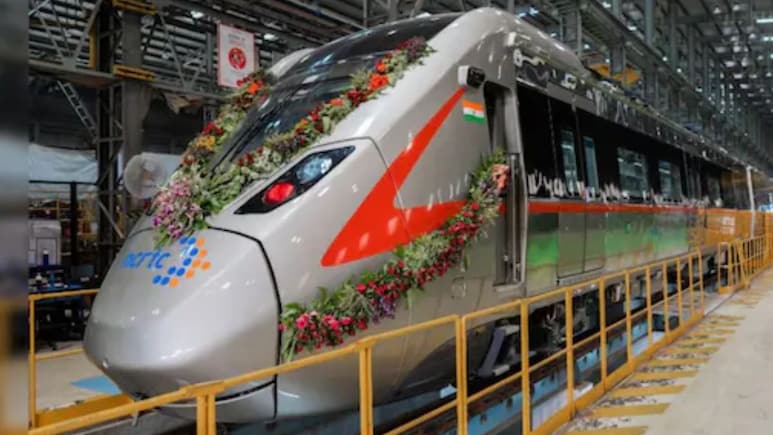 Namo Bharat से अलग है Meerut Metro, शहर में दोनों ट्रेनों का स्टॉपेज और किराया जान लीजिए