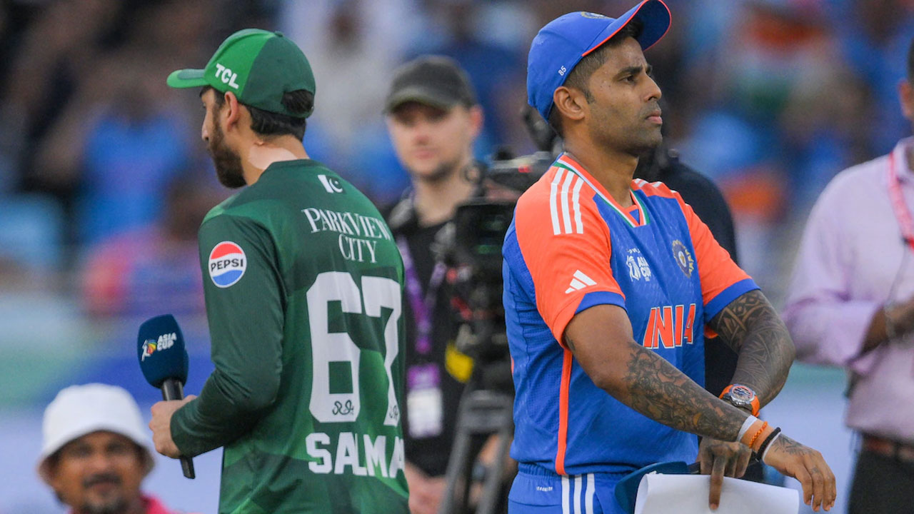 T20 World Cup: No Handshake As Pak Captain Salman Agha Opts To Bowl vs India