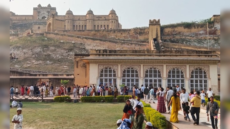 5 मार्च को आमेर महल घूमने का बना रहे हैं प्&zwj;लान तो कर दें कैंसिल, आम पयर्टकों को नहीं म&zwj;िलेगी एंट्री&nbsp;