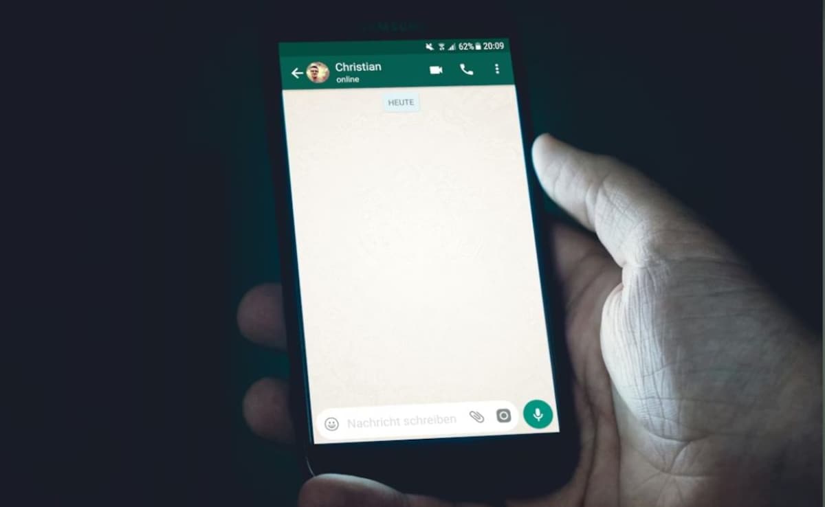 WhatsApp पर अनजान नंबर से आया संदिग्ध मैसेज? तुरंत अपनाएं ये 4 सुरक्षा कदम