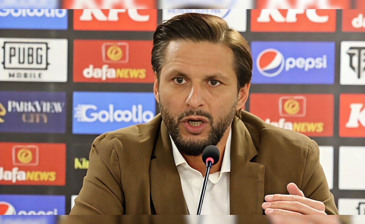 साढ़े आठ बॉलर्स, PAK की हार से बौखलाए अफरीदी, यूसुफ, रजा समेत इन 5 दिग्गजों की बात को आपको भी सुनना चाहिए