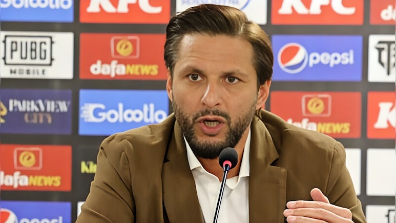 'साढ़े आठ बॉलर्स', PAK की हार से बौखलाए अफरीदी, यूसुफ, रजा समेत इन 5 दिग्गजों की बात को आपको भी सुनना चाहिए